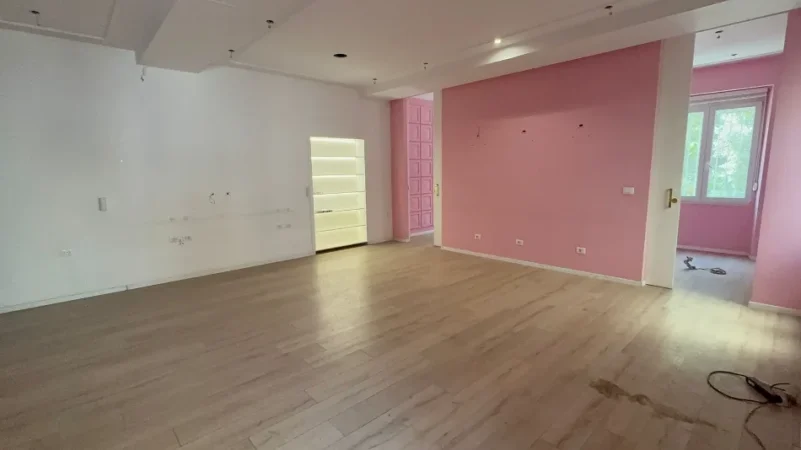 Tirane, jepet me qera zyre Kati 2, 118 m² 1.500 € (Rruga Sulejman Delvina)
