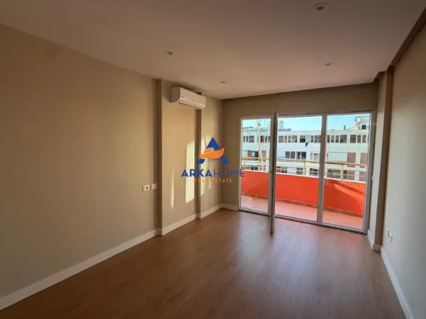 Tirane, shitet apartament 2+1+Ballkon Kati 11, 79 m² 190.000 € 