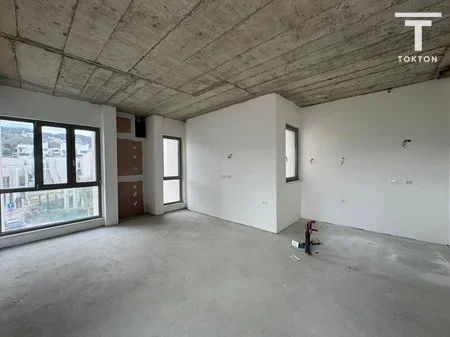 Tirane, shitet apartament 2+1 Kati 2, 126 m² 380.000 €
