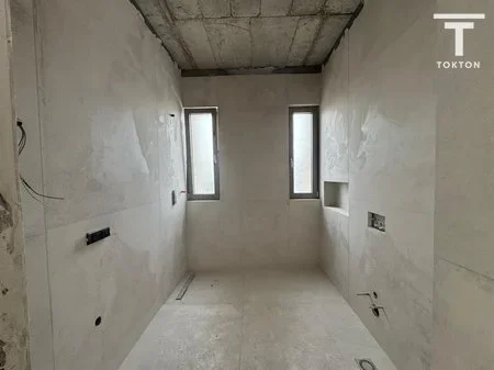 Tirane, shitet apartament 2+1 Kati 2, 126 m² 380.000 €