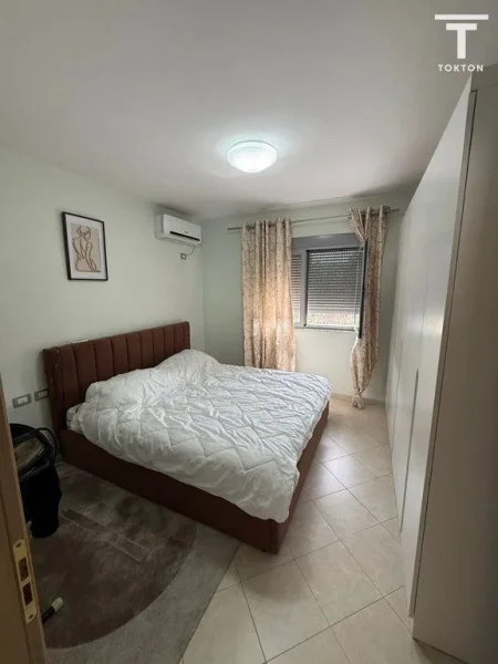 Tirane, shitet apartament 1+1 Kati 4, 120.000 € (Belul Hatibi)