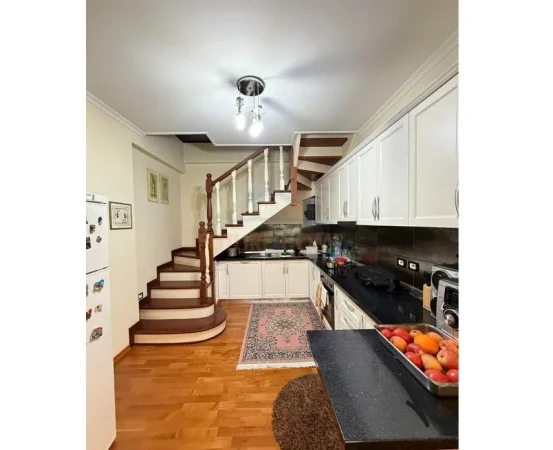Tirane, shitet apartament duplex Dublex Kati 7, 139 m² 190.000 € (Rruga Besim Alla, Misto Mame)
