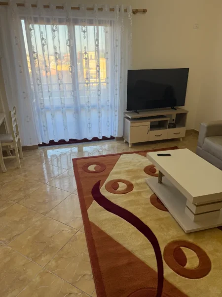 Tirane, jepet me qera apartament 1+1 Kati 3, 70 m² 550 € (rruga bardhyl)