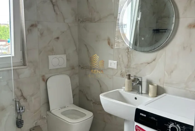 Tirane, jepet me qera apartament 1+1+Ballkon Kati 3, 60 m² 450 € (Ali Demi)