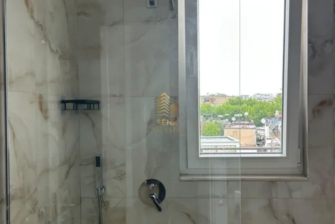 Tirane, jepet me qera apartament 1+1+Ballkon Kati 3, 60 m² 450 € (Ali Demi)