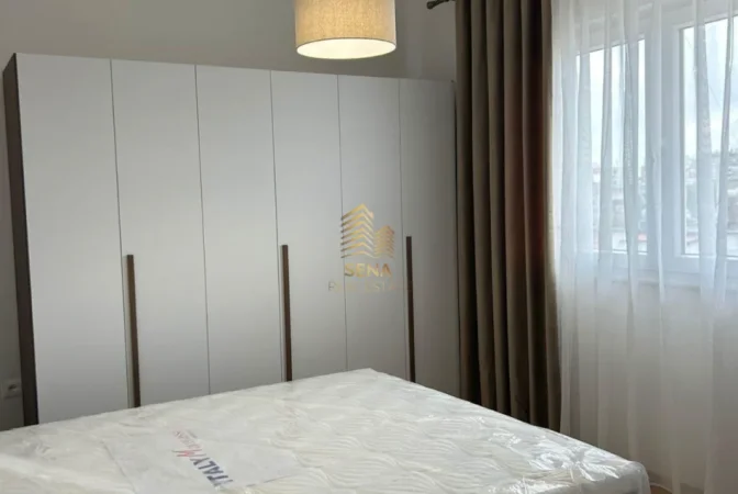 Tirane, jepet me qera apartament 1+1+Ballkon Kati 3, 60 m² 450 € (Ali Demi)