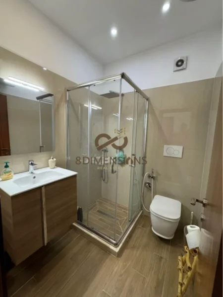 Tirane, jepet me qera apartament 2+1+Ballkon Kati 1, 72 m² 550 € (astir)