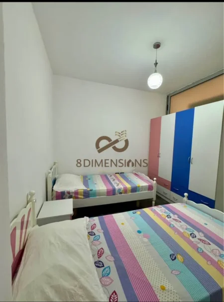 Tirane, jepet me qera apartament 2+1+Ballkon Kati 1, 72 m² 550 € (astir)