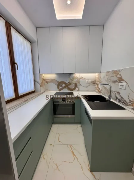 Tirane, jepet me qera apartament duplex 1+1+Ballkon Kati 3, 60 m² 650 € (rruga e dibres)