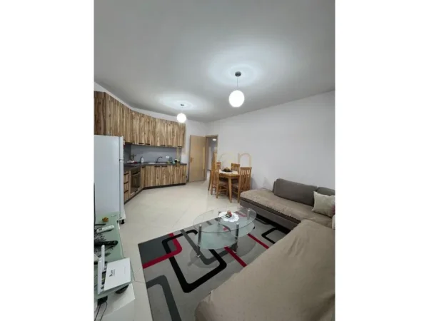 Tirane, shitet 1+1 , 68 m² (Yzberisht)