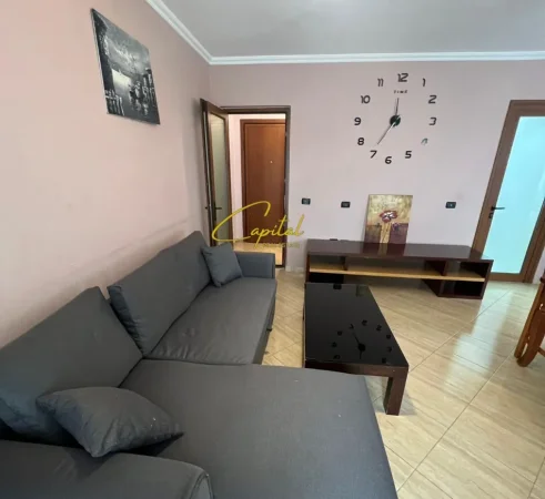 Tirane, jepet me qera apartament 1+1 Kati 2, 65 m² 450 € (RRUGA E DIBRES)