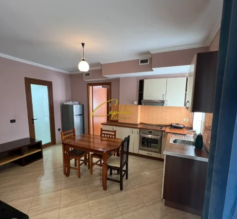 Tirane, jepet me qera apartament 1+1 Kati 2, 65 m² 450 € (RRUGA E DIBRES)