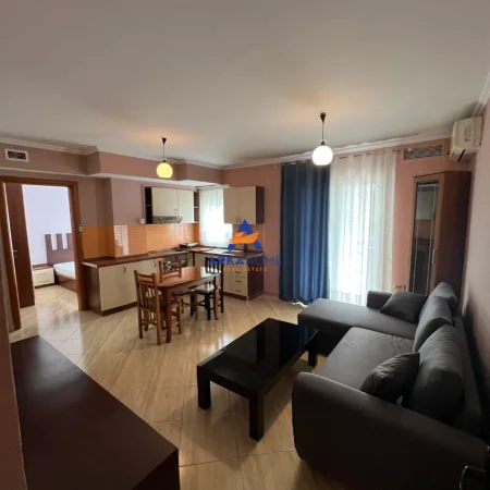 Tirane, jepet me qera apartament 1+1+Ballkon Kati 2, 65 m² 473 € 
