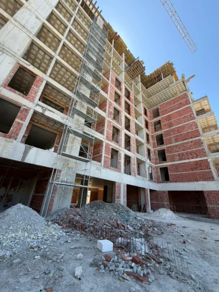 Tirane, shitet apartament 1+1+Ballkon Kati 2, 65 m² 50.000 € (Kamez)