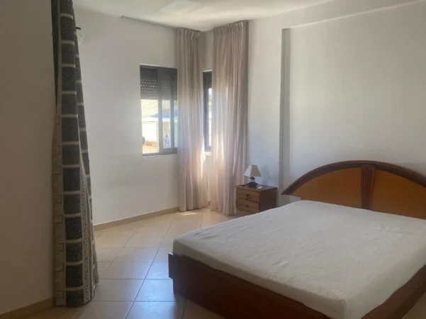 Tirane, shitet apartament 1+1 , 58 m² 130.000 € (Rr.Bill Klinton në Selitë, Tiranë)