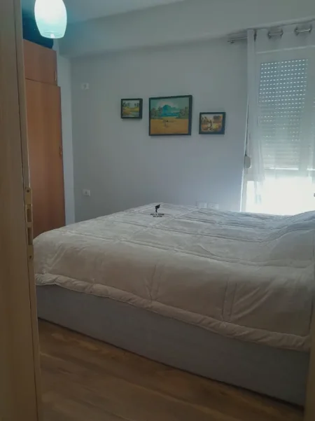 Tirane, jepet me qera apartament 2+1 Kati 6, 86 m² 800 € (ISH PARKU)