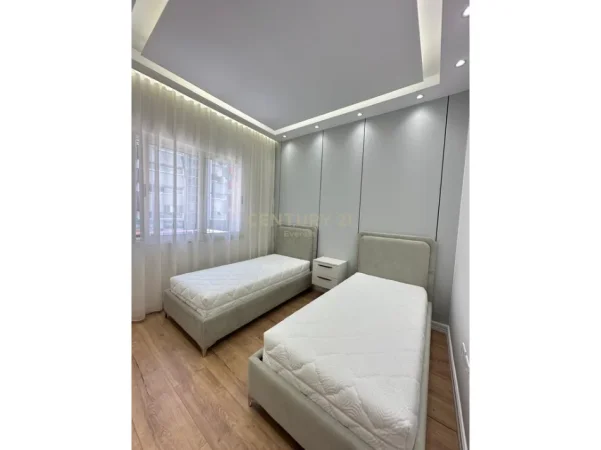 Tirane, shitet apartament 2+1 Kati 1, 104 m² 227.000 € (yzberisht)
