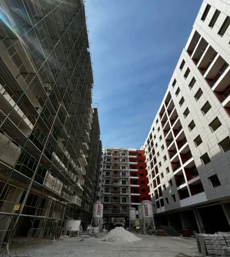 Tirane, shitet apartament 1+1+Ballkon , 78 m² 85.382 € 