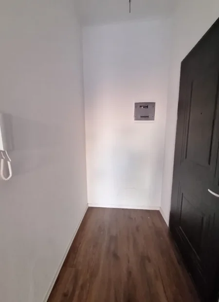 Tirane, shitet apartament 1+1 , 74 m² 255.500 € 