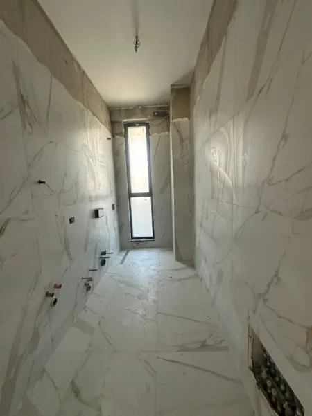 Tirane, shitet apartament 1+1 , 78 m² (TEG)
