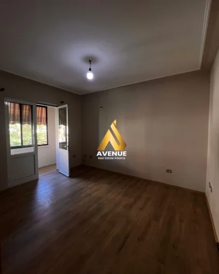 Tirane, shitet apartament 2+1 Kati 3, 68 m² 165.000 € (Prane oslo Bar)