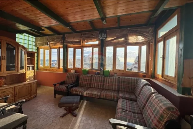 Tirane, jepet me qera apartament 2+1+Ballkon , 90 m² 500 € 