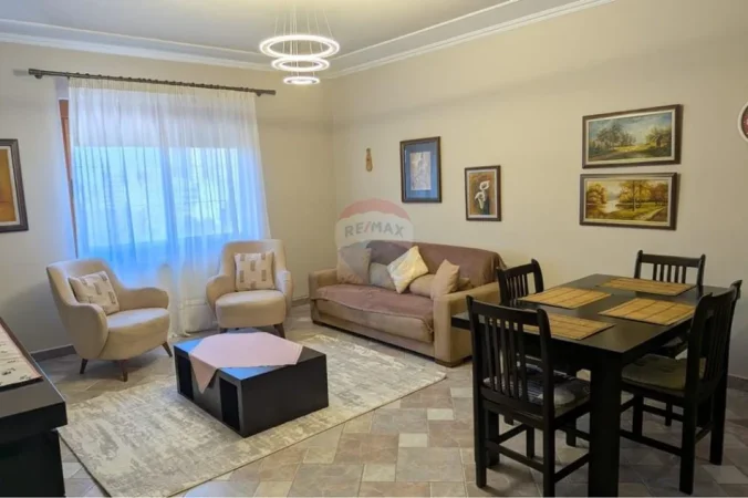 Tirane, jepet me qera apartament 1+1 Kati 5, 80 m² (Bajram curri)