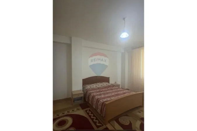 Tirane, jepet me qera apartament 2+1 Kati 2, 120 m² 550 € (Blloku gintash)