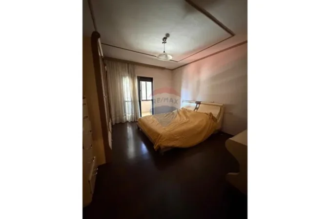 Tirane, jepet me qera apartament 2+1 Kati 6, 115 m² 600 € 