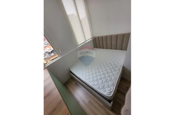 Tirane, jepet me qera apartament 1+1 Kati 2, 120 m² 385 € (Rruga e elbasanit)