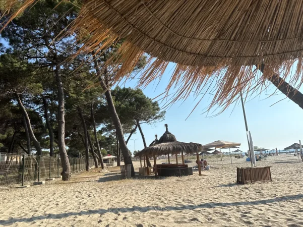 Qerret, jepet me qera apartament+verande | Penthouse Kati 0, (Kompleksi Turistik LAGUNA BLU - Qerret)