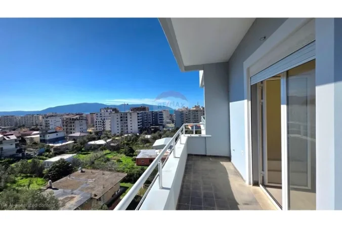 Vlore - Lungomare, shitet apartament 1+1 Kati 5, 79 m² 157.000 € (Lungomare, Vlorë)