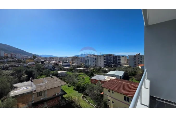 Vlore - Lungomare, shitet garsonier 1+1 Kati 4, 40 m² 79.000 € (Lungomare, Vlorë)