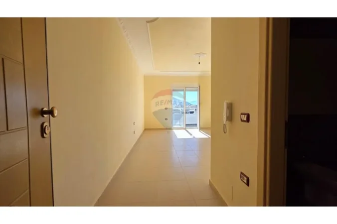 Vlore - Lungomare, shitet garsonier 1+1 Kati 4, 40 m² 79.000 € (Lungomare, Vlorë)