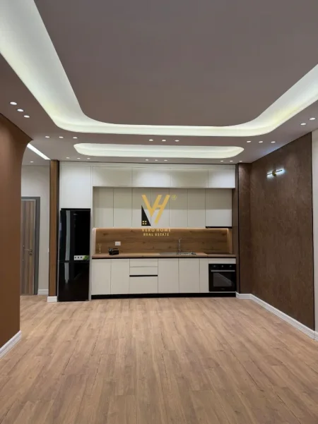 Tirane, shitet apartament 2+1+Ballkon Kati 1, 103 m² 223.000 € (KOMPLEKSI GOLDEN PARK)