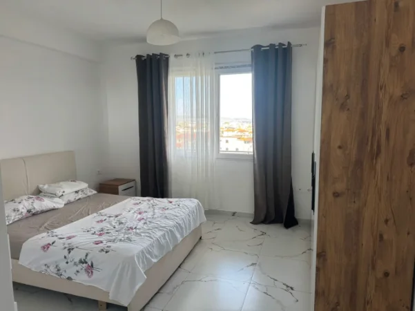 Tirane, jepet me qera apartament 1+1 Kati 5, 70 m² 400 € (Kamez Prane rrethit te Ullirit)