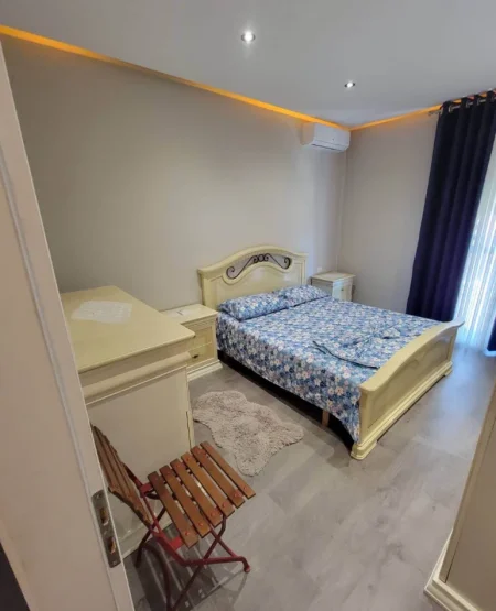 Tirane, jepet me qera apartament 2+1 Kati 5, 111 m² 800 € (Rruga Kongresi i Manastirit)
