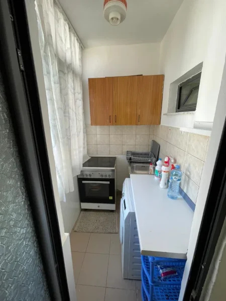 Tirane, shitet garsonier Kati 2, 48 m² 99.000 € (Rruga Kavajes)