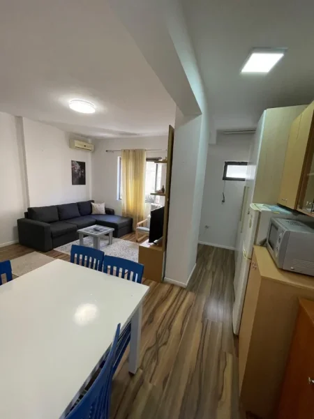Tirane, shitet garsonier Kati 2, 48 m² 99.000 € (Rruga Kavajes)