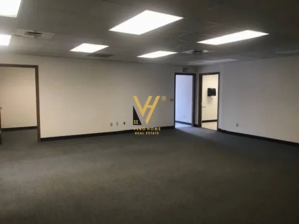 Tirane, jepet me qera zyre Kati 5, 234 m² 7.000 € (STADIUMI AIR ALBANIA)