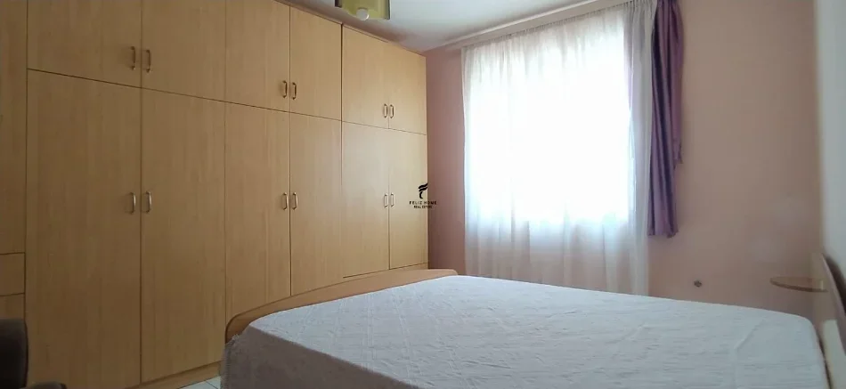 Tirane, jepet me qera apartament 2+1 Kati 2, 65 m² 450 € (VASIL SHANTO)