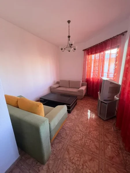Tirane, jepet me qera apartament 1+1 Kati 2, 90 m² 350 € (Jordan Misja)