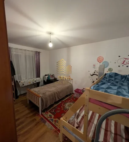 Tirane, shitet apartament 2+1 Kati 3, 75 m² 160.000 € (Rruga e Kavajes)