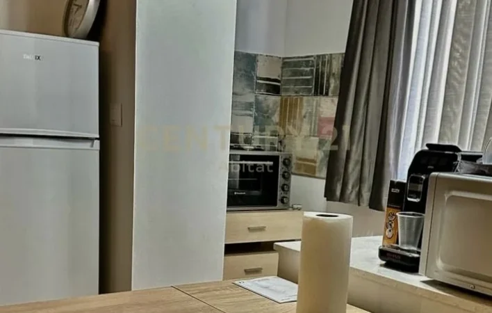 Tirane, jepet me qera garsonier 1+1 Kati 2, 40 m² 490 € 