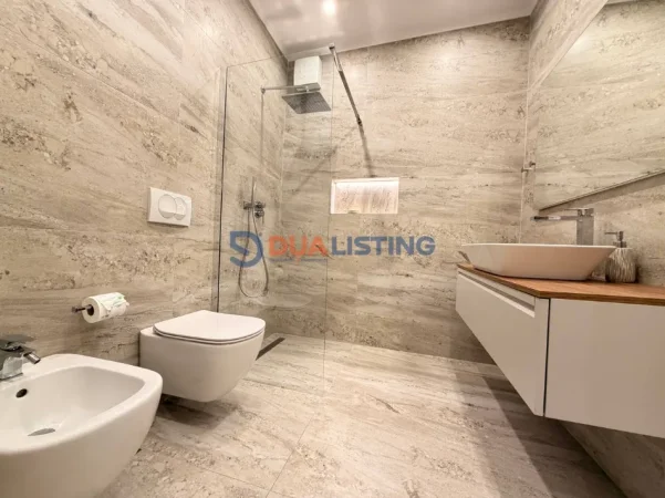 Tirane, shitet apartament 1+1 , 65 m² 129.000 € (Liqeni i Thate)