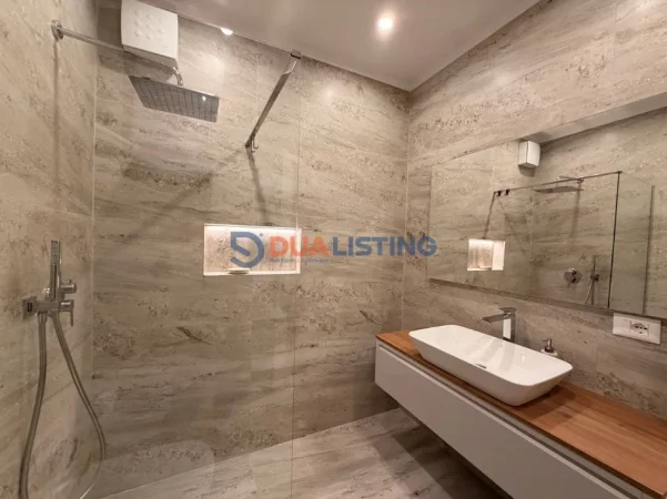 Tirane, shitet apartament 1+1 , 65 m² 129.000 € (Liqeni i Thate)