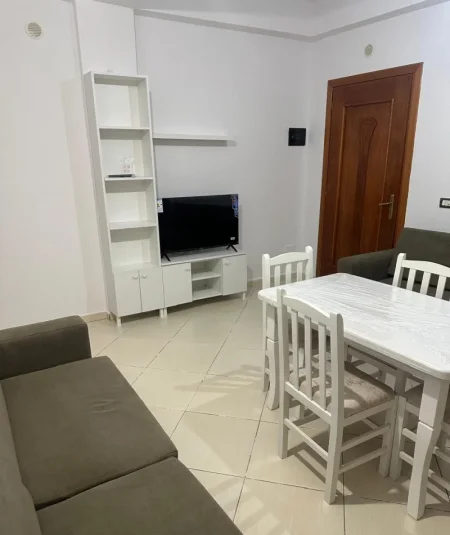 Tirane, jepet me qera apartament 2+1 Kati 3, 70 m² 350 € (Rruga Myslym Keta)