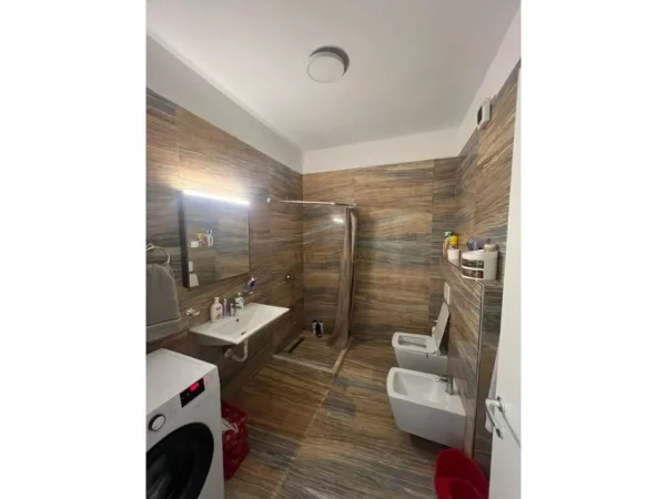 Tirane, shitet apartament 2+1+Post Parkimi+Ballkon Kati 10, 102 m² 205.000 € (Yzberisht, Grand Galery)