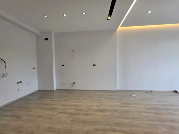 Tirane, shitet apartament 1+1+Ballkon Kati 12, 72 m² 160.000 € (rruga e kavajes 21 dhjetori)