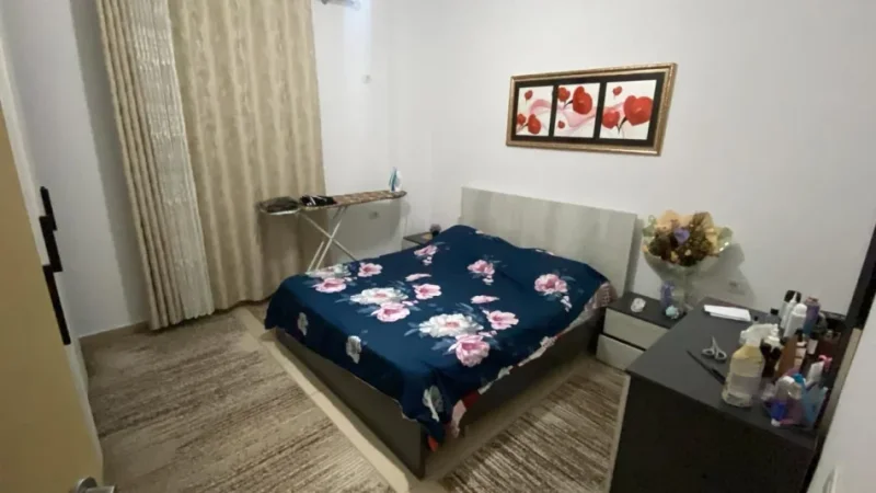Tirane, jepet me qera apartament 1+1 Kati 2, 70 m² 500 € (Maji)